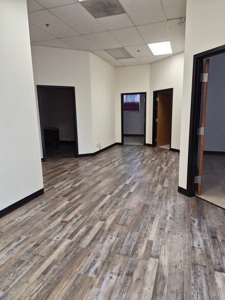 More Photos Of 470 Satellite Blvd NE, Suwanee Warehouse For Lease