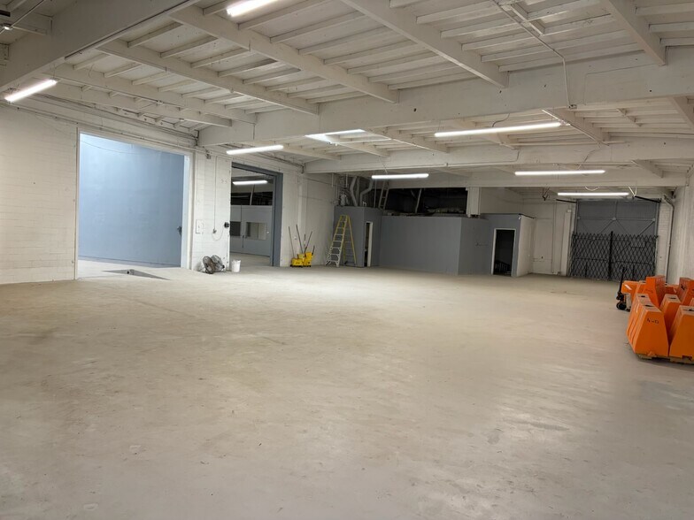 More Photos Of 13413 S Broadway, Los Angeles Manufacturing For Sale