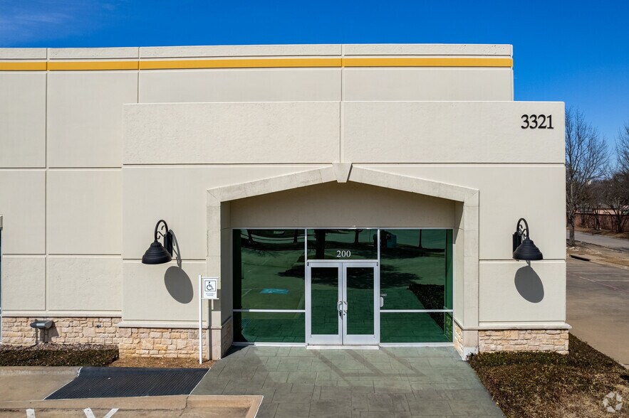 More Photos Of 3321 E Renner Rd, Richardson Flex For Sale