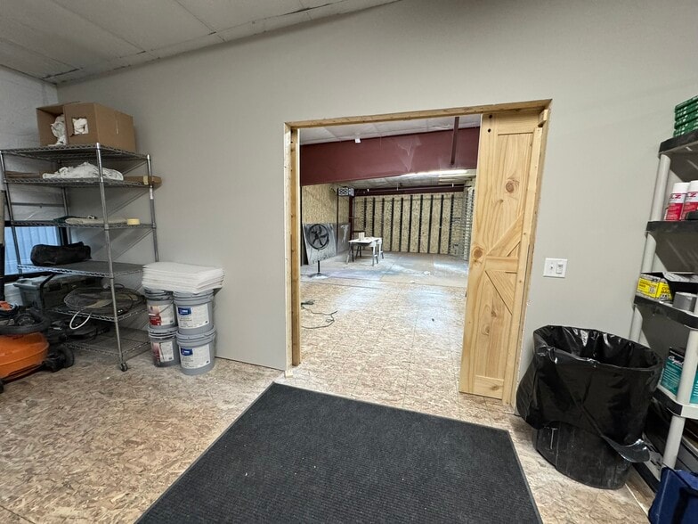 More Photos Of 645 Sandpiper Trl, Cottage Grove Warehouse For Sale