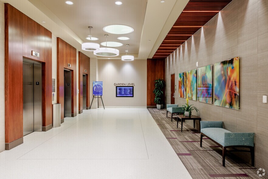 More Photos Of 10535 Park Meadows Blvd, Lone Tree Unknown For Lease