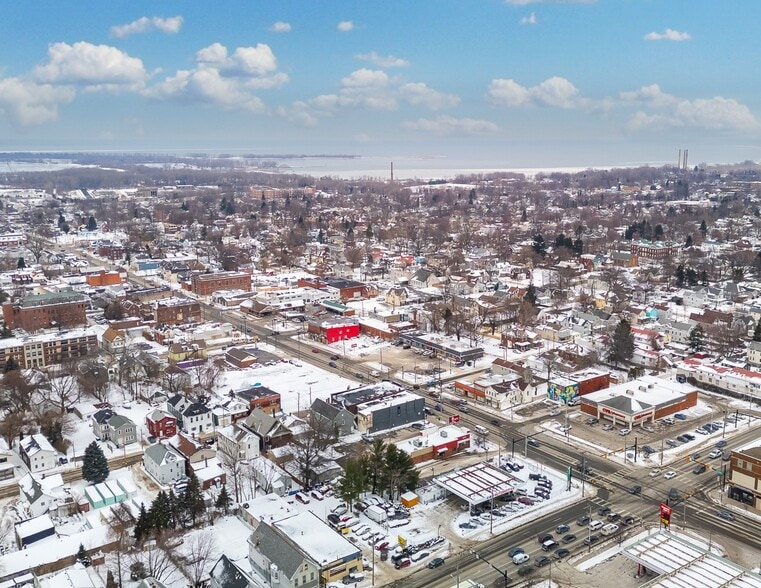 More Photos Of 1116 Parade St, Erie Fast Food For Sale