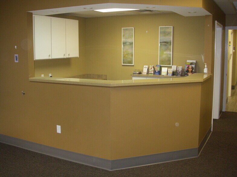 More Photos Of 101-113 NE 19th Dr, Okeechobee Medical For Lease