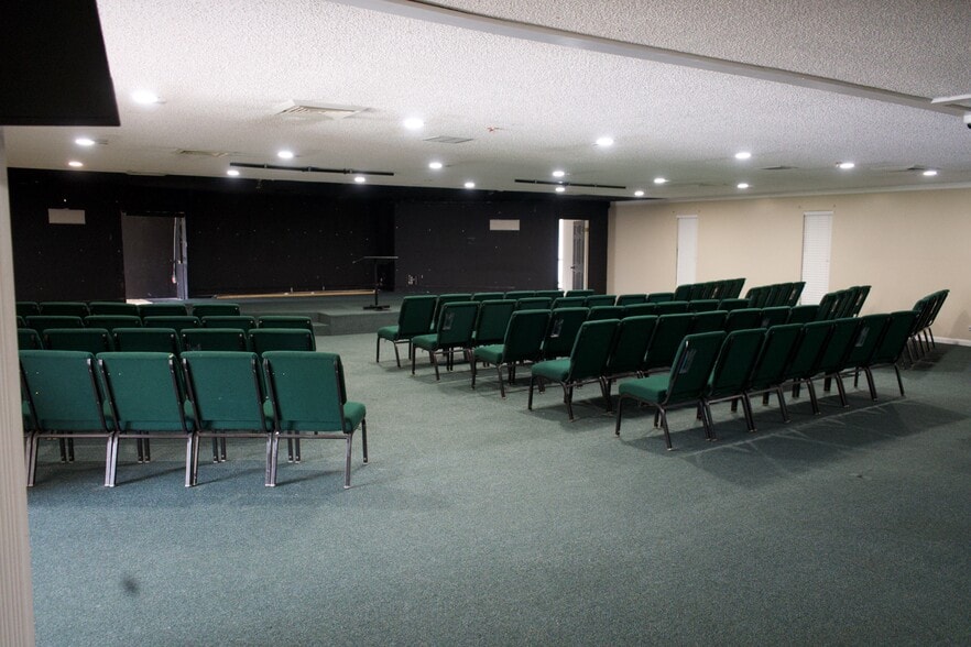 More Photos Of 5040 County Road 218, Middleburg Religious Facility For Sale