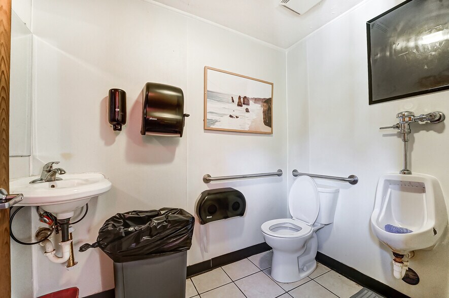 More Photos Of 13 W Main St, Spring Valley Restaurant For Sale