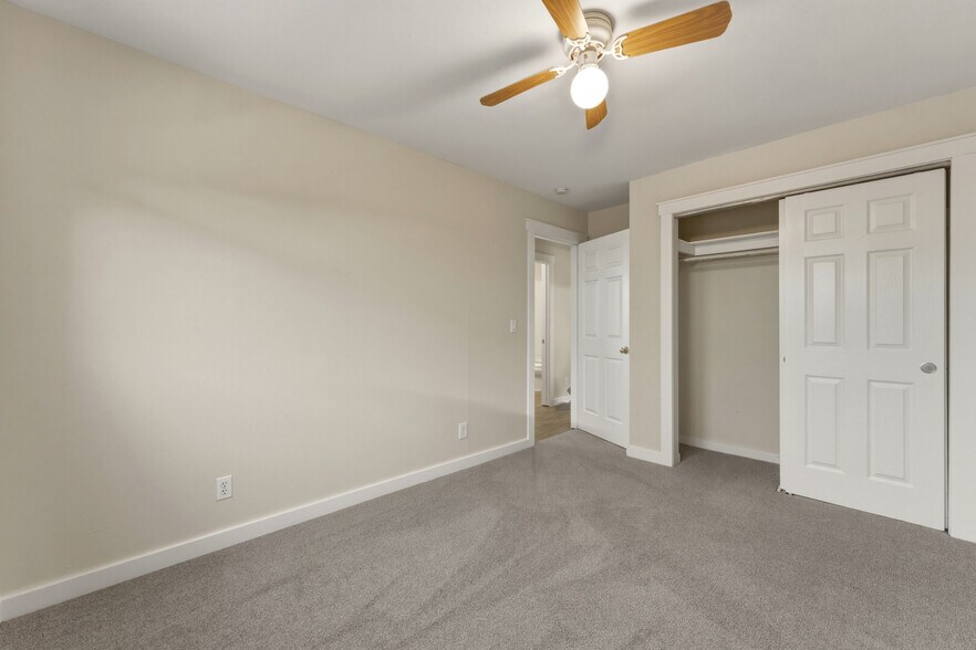 More Photos Of 108 SE 6th St, College Place Apartments For Sale