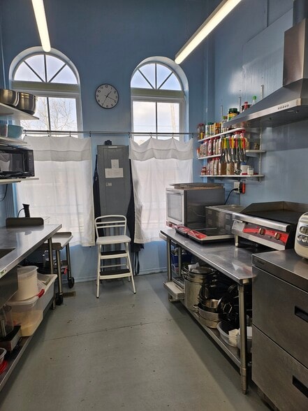 More Photos Of 116 E Water St, Plymouth Restaurant For Sale