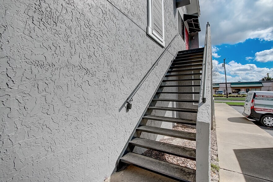 More Photos Of 201 W SR 434, Winter Springs Medical For Lease