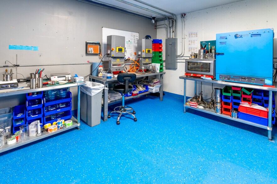 More Photos Of 711 W 8th St, Pueblo Manufacturing For Sale