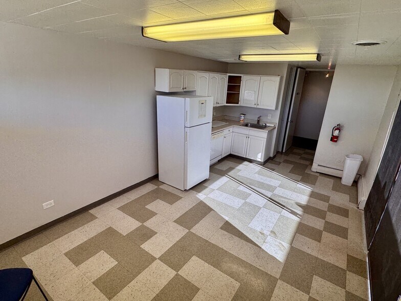 More Photos Of 4411 E Kentucky Ave, Glendale Medical For Sale
