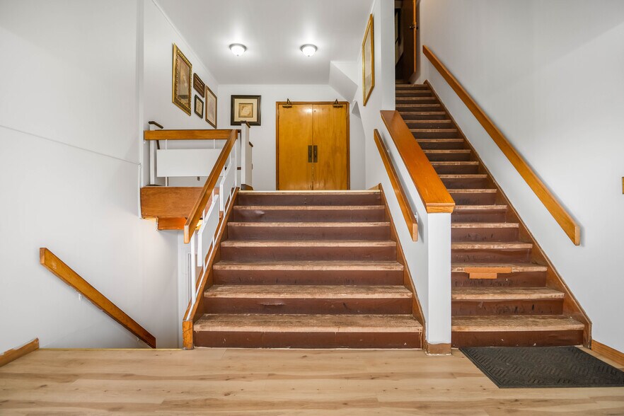 More Photos Of 3189 Main St, Buffalo Religious Facility For Sale