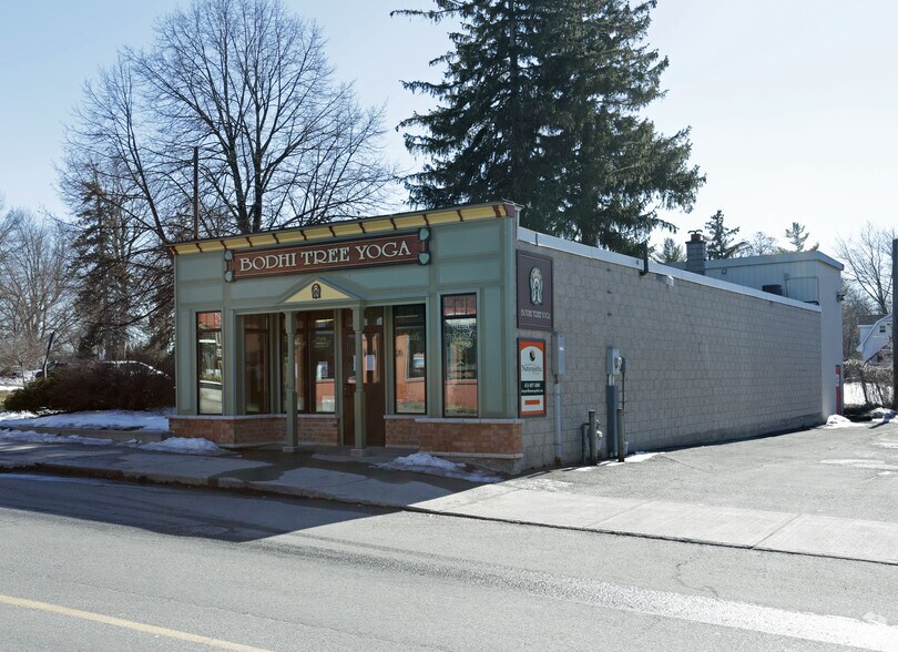 Primary Photo Of 28 Prescott St, North Grenville Storefront For Sale