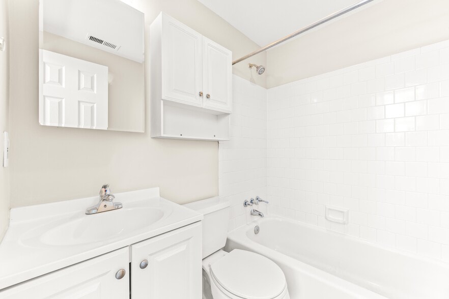 More Photos Of 1516 Lancaster St, Baltimore Apartments For Sale