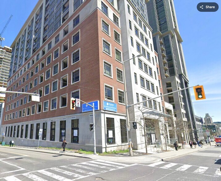 More Photos Of 150 Main St W, Hamilton Apartments For Lease