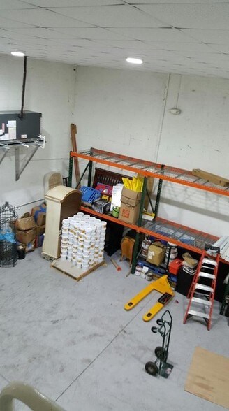 More Photos Of 5900 NW 99th Ave, Miami Light Distribution For Lease