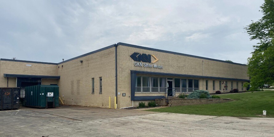 More Photos Of W156 N9305 Tipp St, Menomonee Falls Manufacturing For Sale