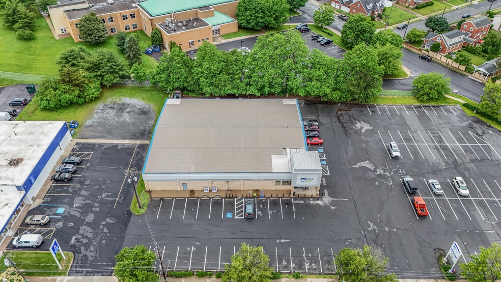 More Photos Of 1781 Stefko Blvd, Bethlehem Drugstore For Lease