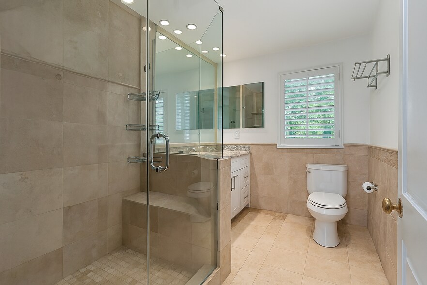 More Photos Of 208 El Camino Dr, Beverly Hills Apartments For Sale