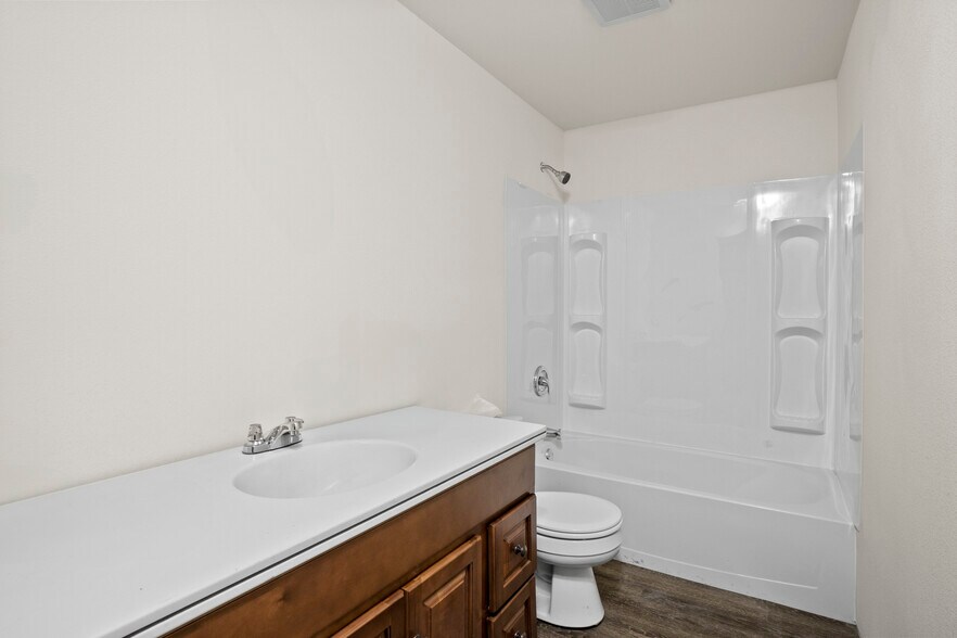 More Photos Of 10101 E Main Ave, Spokane Apartments For Sale