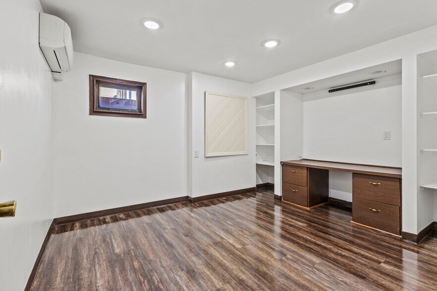 More Photos Of 108 N Depot Dr, Fort Pierce Office Residential For Lease