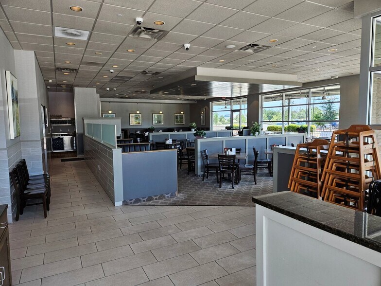 More Photos Of 8442 Parkwood Blvd, Plano Restaurant For Lease