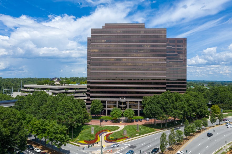 More Photos Of 1100 Abernathy Rd NE, Atlanta Office For Lease