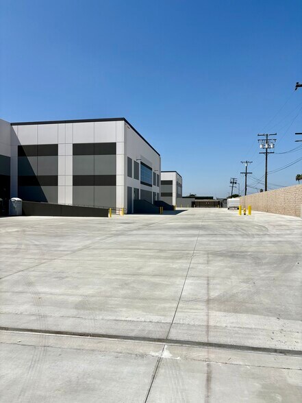 More Photos Of 11234 Rush St, South El Monte Warehouse For Lease