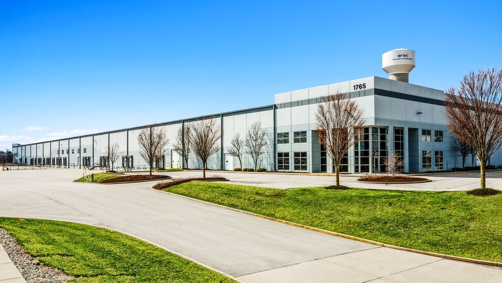 Primary Photo Of 1765-1795 Worldwide Blvd, Hebron Distribution For Lease