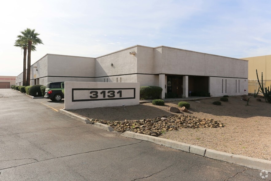More Photos Of 3131 W Lewis Ave, Phoenix Manufacturing For Lease