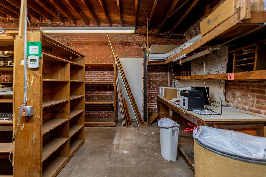 More Photos Of 815 S Main St, Stillwater Storefront Retail Office For Sale