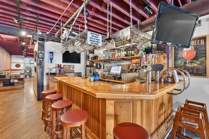 More Photos Of 615 S 1st Ave, Pocatello Restaurant For Sale