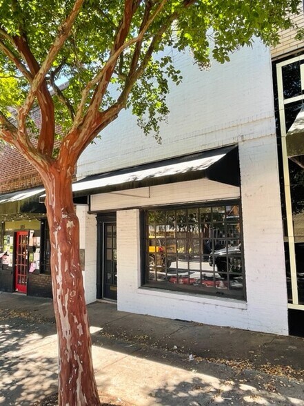 More Photos Of 107 N Churton St, Hillsborough Storefront For Lease