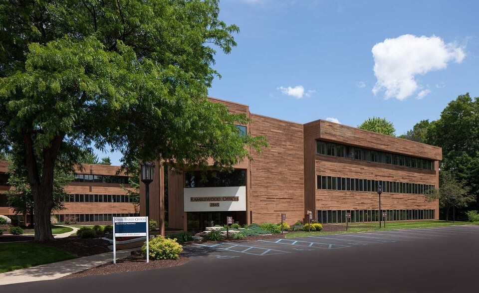 More Photos Of 2855 44th St SW, Grandville Medical For Lease