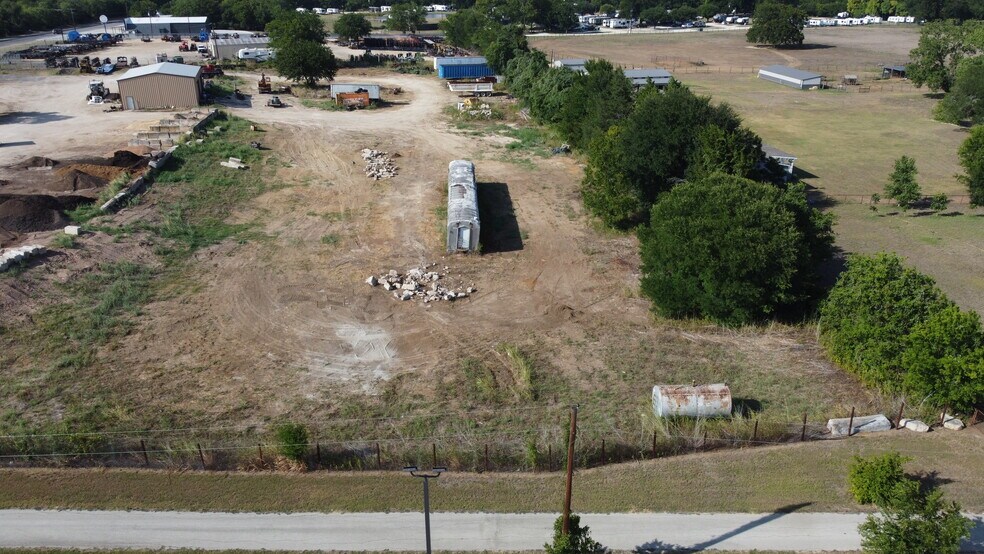 More Photos Of 1951 S Magnolia Ave, Luling Land For Sale