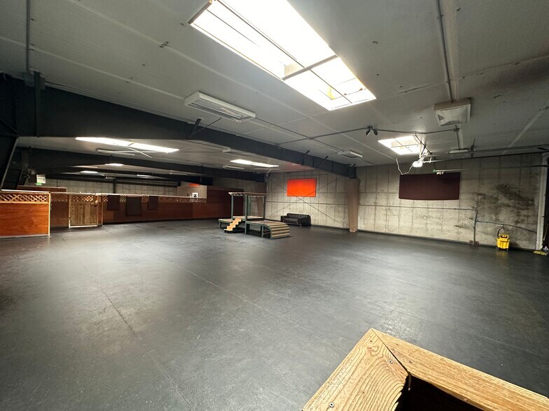 More Photos Of 2827 S 2300 E, Salt Lake City Storefront For Sale