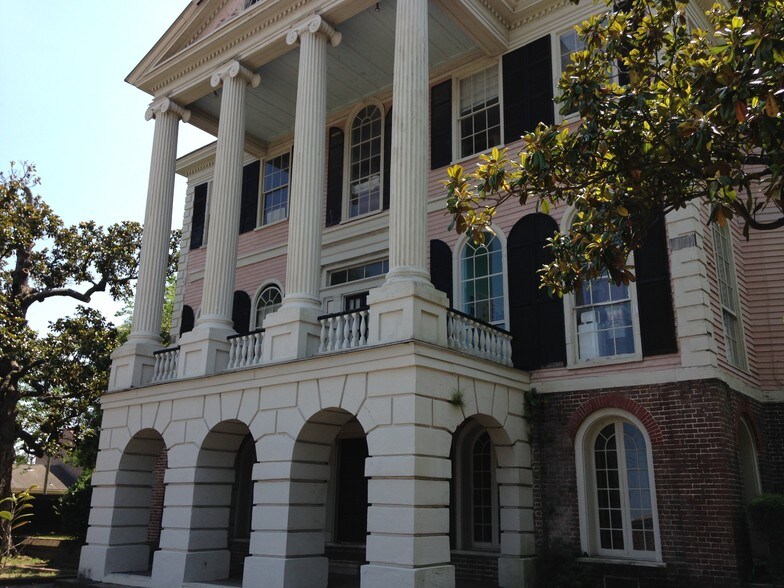 More Photos Of 635 E Bay St, Charleston Office Residential For Lease