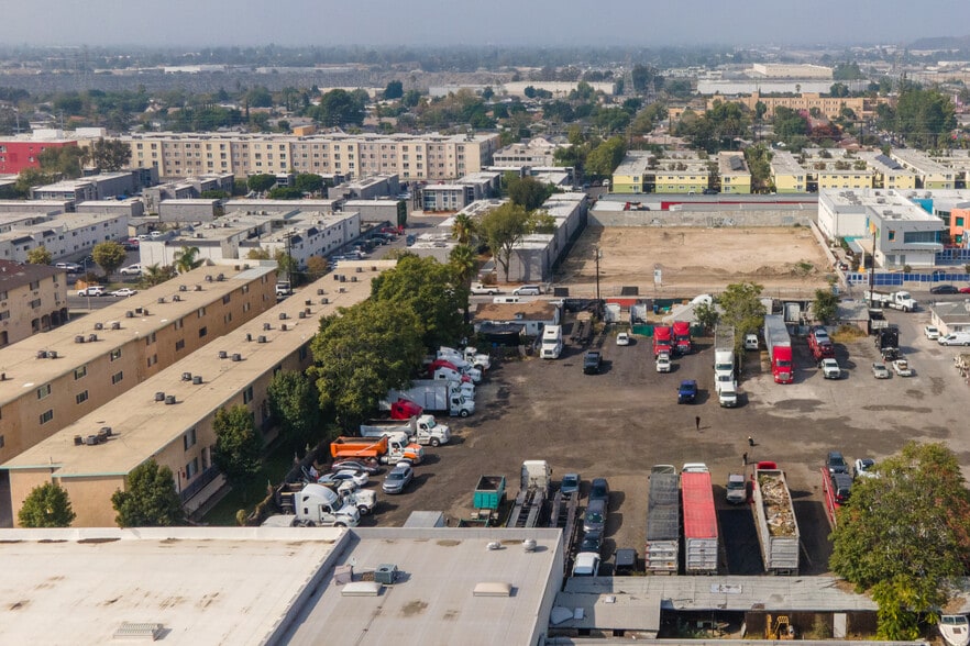 More Photos Of 11958 Allegheny St, Sun Valley Land For Sale