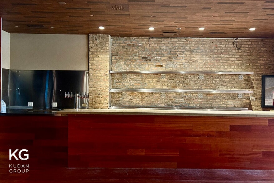 More Photos Of 2152 N Damen Ave, Chicago General Retail For Sale