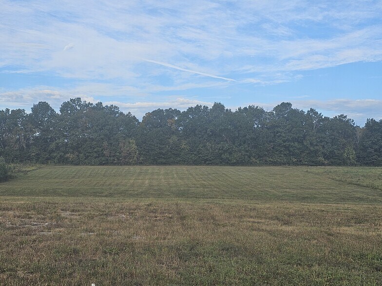 More Photos Of 1033 Veterans Dr, Lewisburg Land For Sale