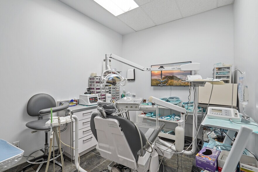 More Photos Of 1336 Van Ness Ave, San Francisco Medical For Sale