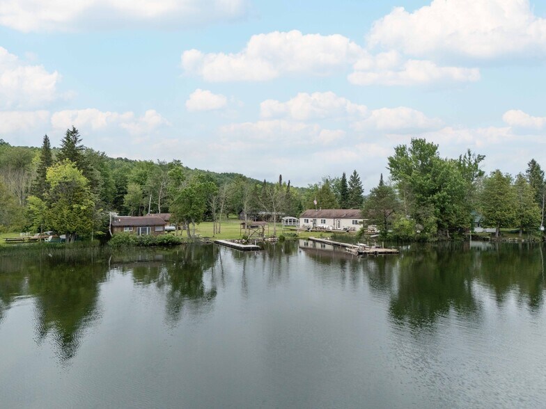 More Photos Of 229 E Lake Emily Rd, Crystal Falls Trailer Camper Park For Sale