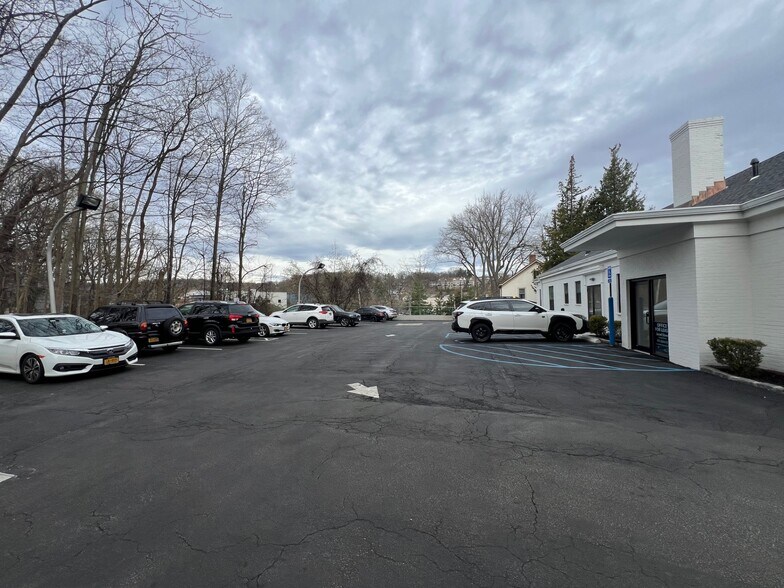 More Photos Of 500 Ashford Ave, Ardsley General Retail For Sale