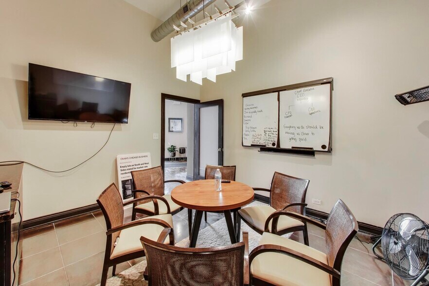 More Photos Of 1636 N Bosworth Ave, Chicago Apartments For Sale