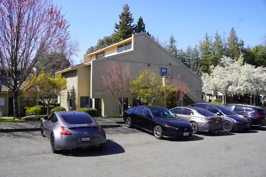 More Photos Of 5060 Sunrise Blvd, Fair Oaks Loft Creative Space For Sale