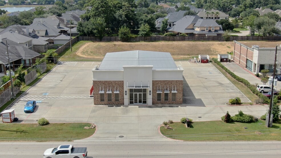 Primary Photo Of 4022 Louetta Rd, Spring Auto Dealership For Lease