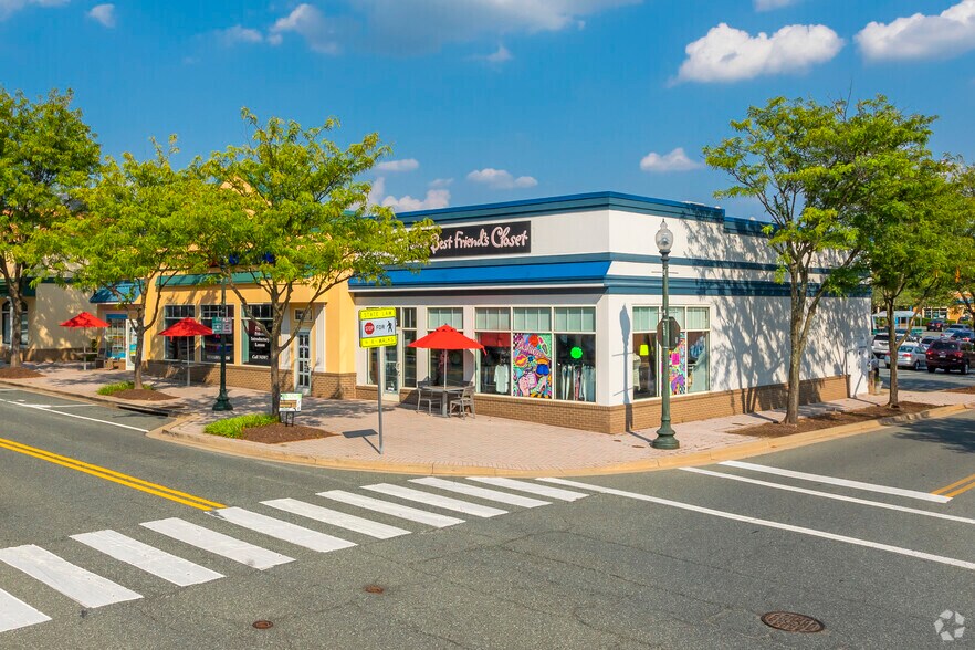 More Photos Of 9700-9761 Traville Gateway Dr, Rockville Unknown For Lease