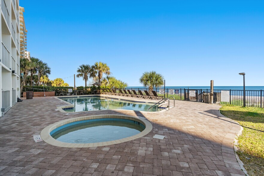 More Photos Of 2209 S Ocean Blvd, Myrtle Beach Hotel For Sale