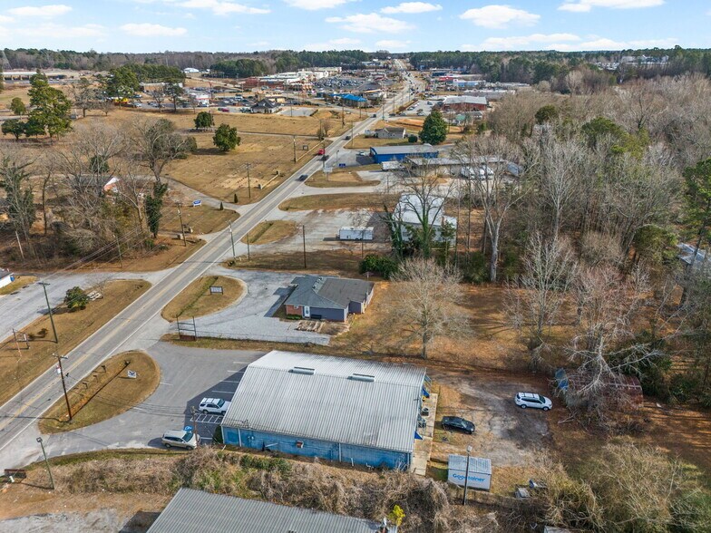 More Photos Of 760 E Main St, Laurens General Retail For Sale