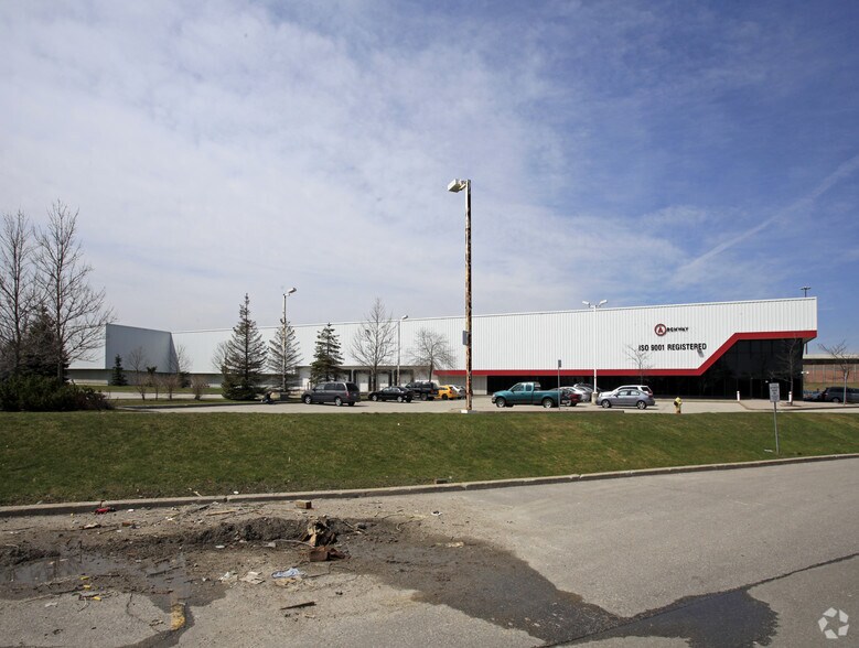 More Photos Of 26 Monogram Pl, Toronto Warehouse For Lease