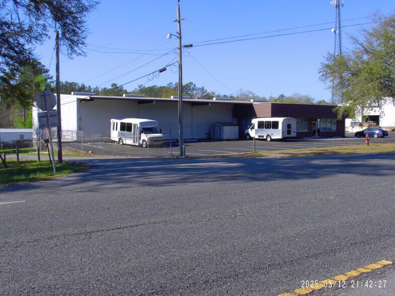 More Photos Of 25008 Blue Star Hwy, Quincy Unknown For Lease